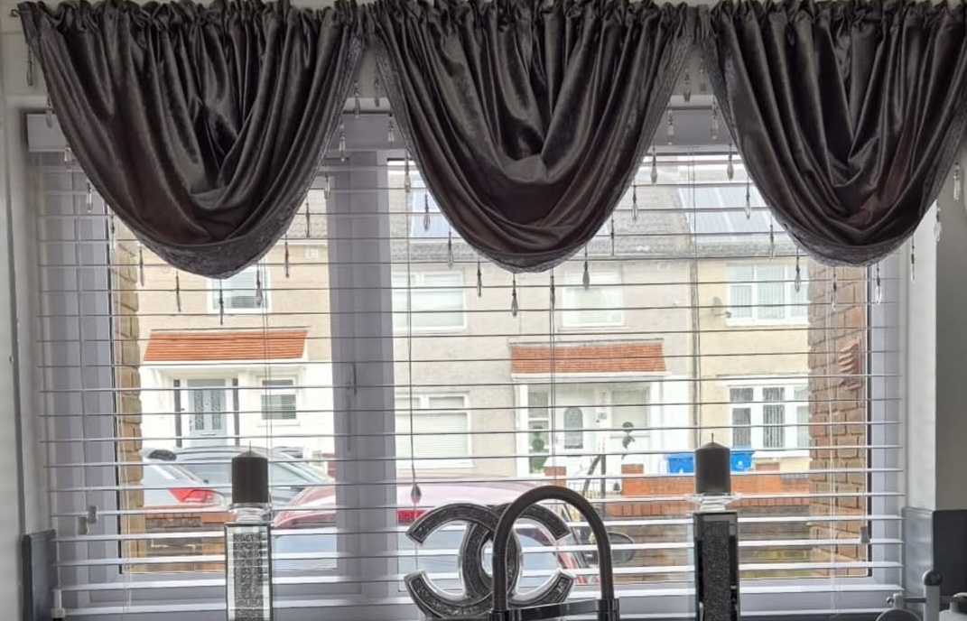 kitchen venetian blinds in liverpool